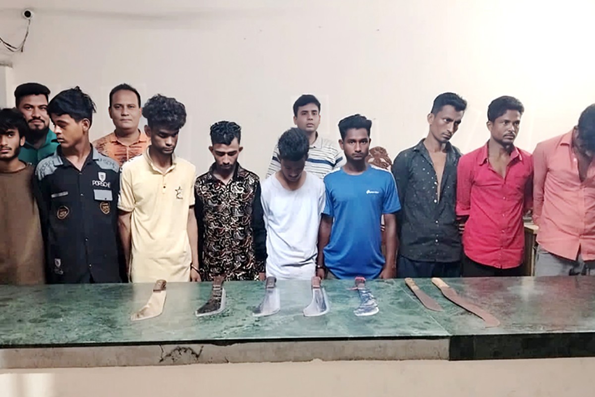 ‘লও ঠেলা’ গ্রুপের ৯ সদস্য গ্রেপ্তার
