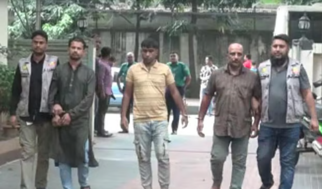 Untitled design 15 1751221599 ফকিরাপুলে ডিবিকে লক্ষ্য করে গুলিবর্ষণ: ‘শীর্ষ সন্ত্রাসী’ বাপ্পি গ্রেপ্তার