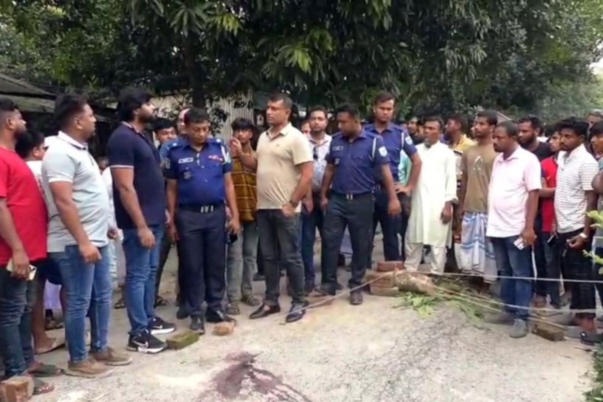 রূপগঞ্জে ছাত্রলীগ নেতাকে ছাড়াতে গুলিবর্ষণ আহত ১