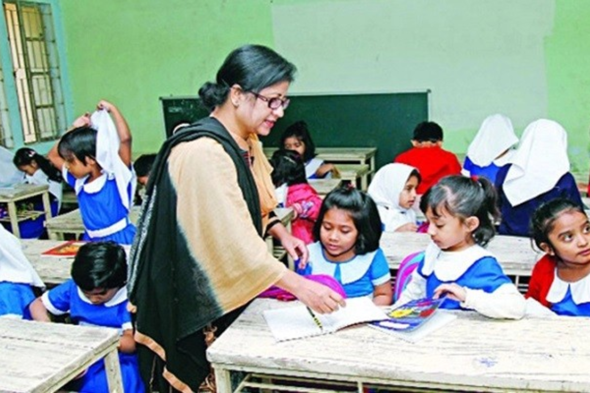 ৩০ আগস্ট প্রাথমিক শিক্ষকদের মহাসমাবেশের ডাক