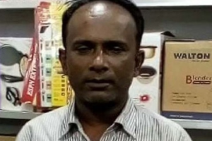 যশোরে আওয়ামী লীগ নেতা ও ইউপি চেয়ারম্যান হাফিজ উদ্দিন আটক