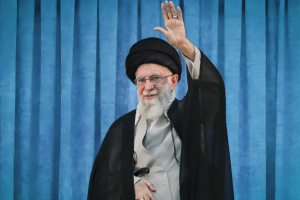 খামেনি কোথায় আছেন, কেমন আছেন? অনুপস্থিতি ঘিরে ইরানে নানা জল্পনা