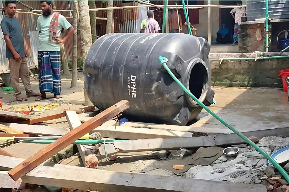 অজুখানায় মাথায় পানির ট্যাংক পড়ে প্রাণ গেলো মাদ্রাসাছাত্রীর