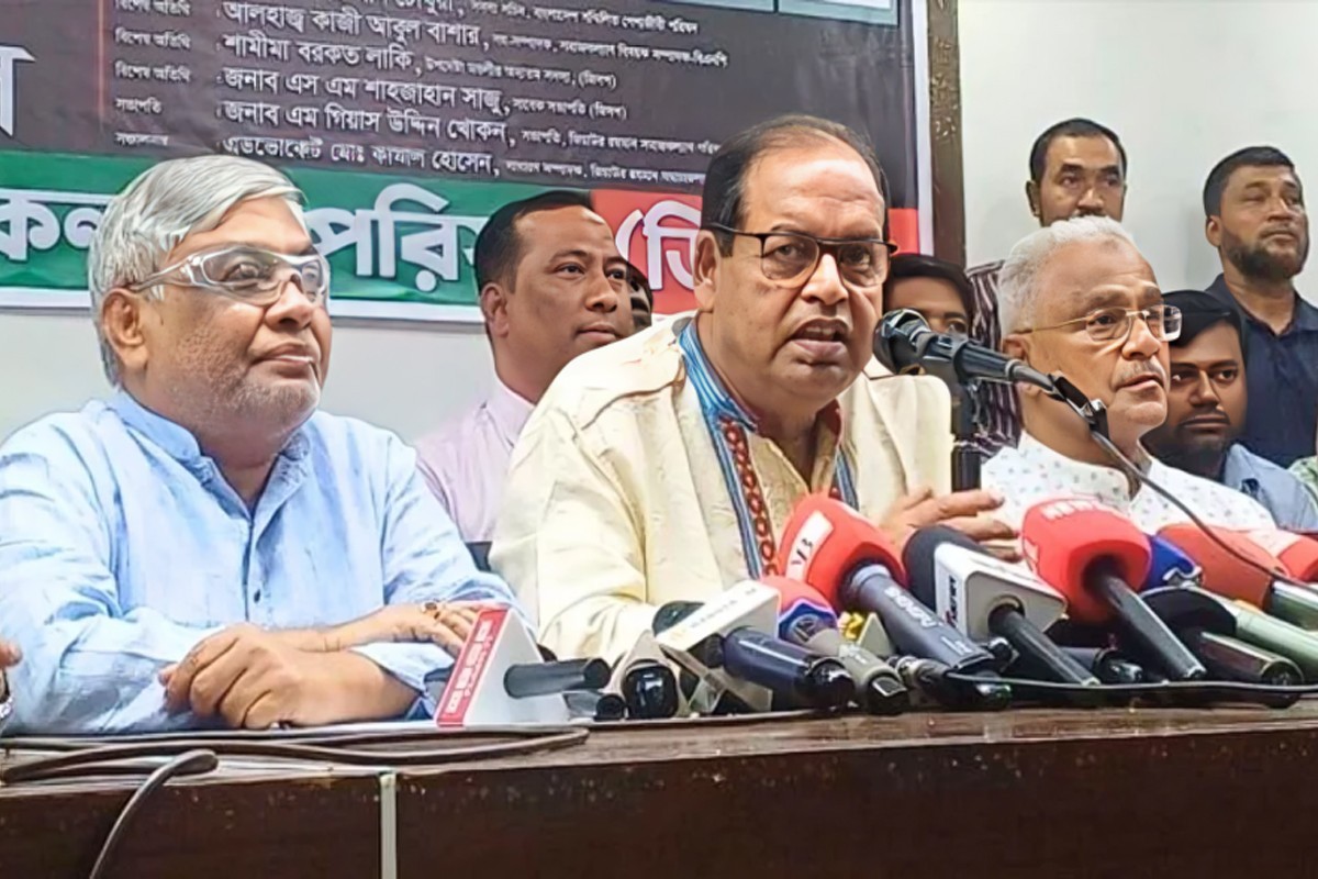 নির্বাচনের কথা বললেই ভারত-আওয়ামী লীগের দালাল বানিয়ে দিচ্ছে: দুদু