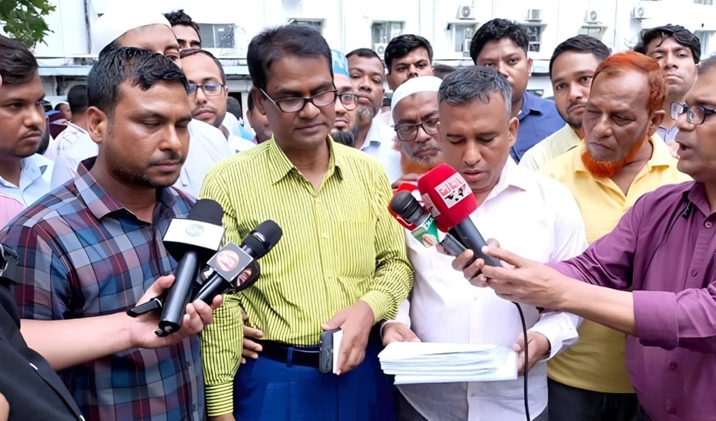 আজ দুই উপদেষ্টার কাছে স্মারকলিপি দেবেন সচিবালয় কর্মচারীরা 1748838582 আজ দুই উপদেষ্টার কাছে স্মারকলিপি দেবেন সচিবালয় কর্মচারীরা