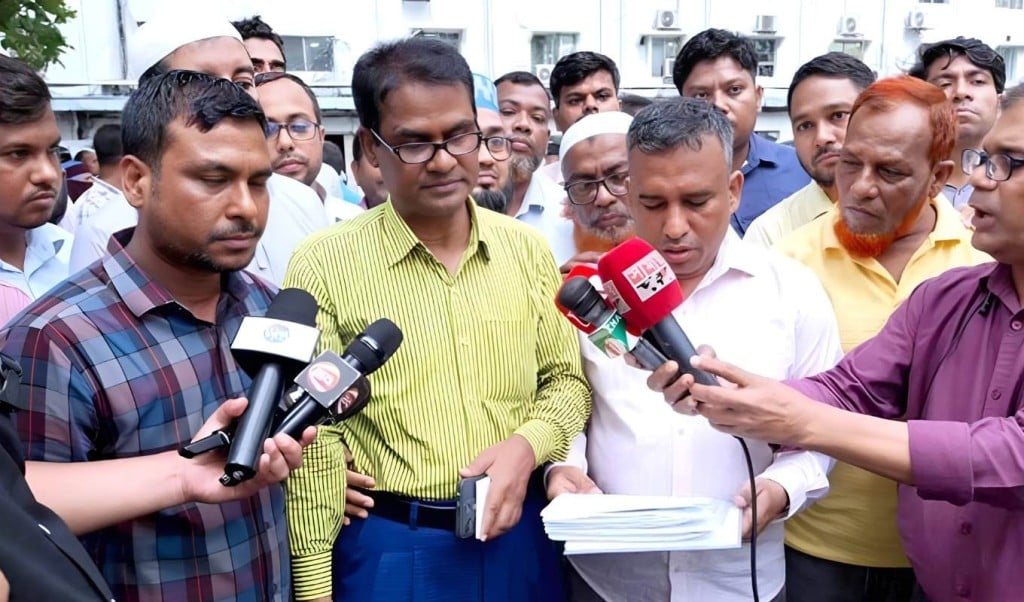 আজও বিক্ষোভে উত্তাল সচিবালয় তিন উপদেষ্টাকে দেওয়া হবে স্মারকলিপি 1748758977 আজও বিক্ষোভে উত্তাল সচিবালয়, তিন উপদেষ্টাকে দেওয়া হবে স্মারকলিপি
