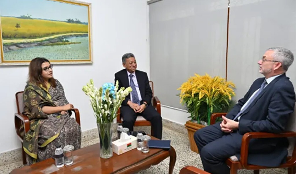 আমীর খসরুর সঙ্গে ঢাকার ইইউ রাষ্ট্রদূতের সাক্ষাৎ7 1750921962 আমীর খসরুর সঙ্গে ঢাকার ইইউ রাষ্ট্রদূতের সাক্ষাৎ