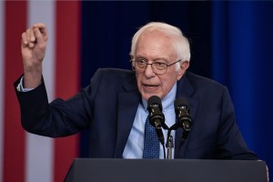 ইরানে আমেরিকা যে হামলা চালিয়েছে তা চরমভাবে অসাংবিধানিক: মার্কিন সিনেটর