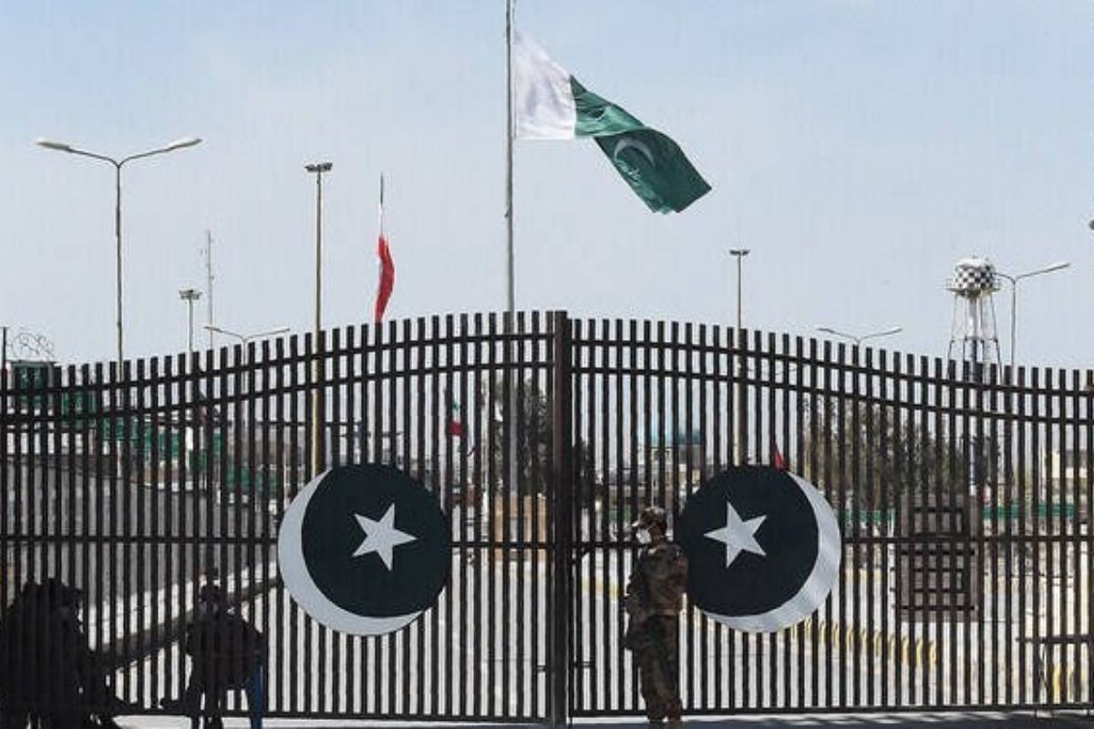 ইরানের সঙ্গে সকল সীমান্ত পথ বন্ধ করল পাকিস্তান
