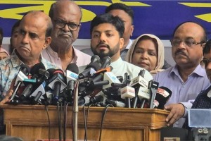 সরকার ডিএসসিসির সেবায় ব্যাঘাত ঘটিয়ে দায় চাপাচ্ছে আমাদের ওপর: ইশরাক