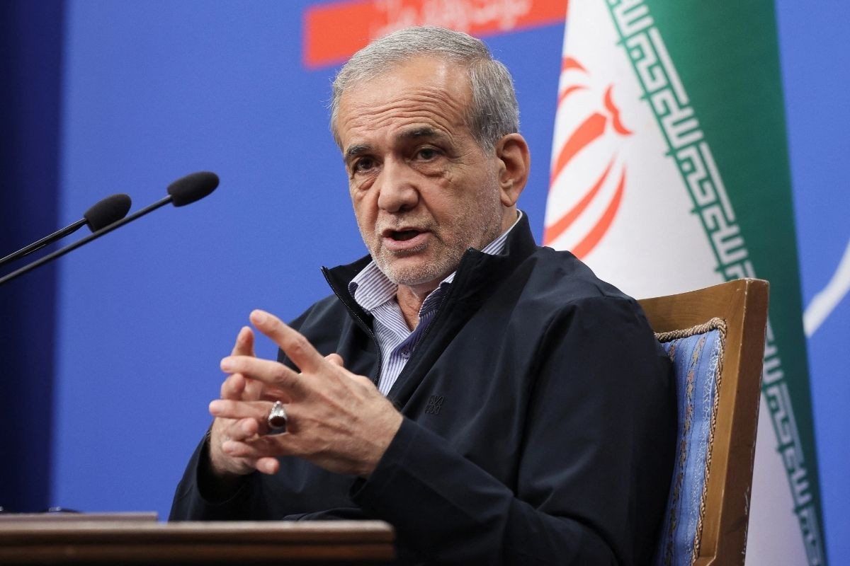 ইসরায়েল আগে হামলা না করলে ইরানও করবে না: প্রেসিডেন্ট