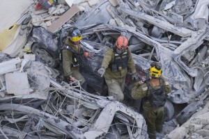 ইসরায়েলে ফের ব্যালিস্টিক ক্ষেপণাস্ত্র ছুঁড়লো ইরান