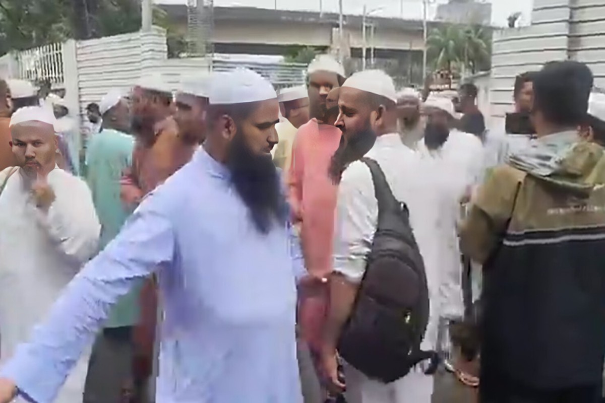 চাঁদাবাজির মামলায় গ্রেপ্তার ইসলামী আন্দোলনের নেতা থানা থেকে যেভাবে ছাড়া পেলো