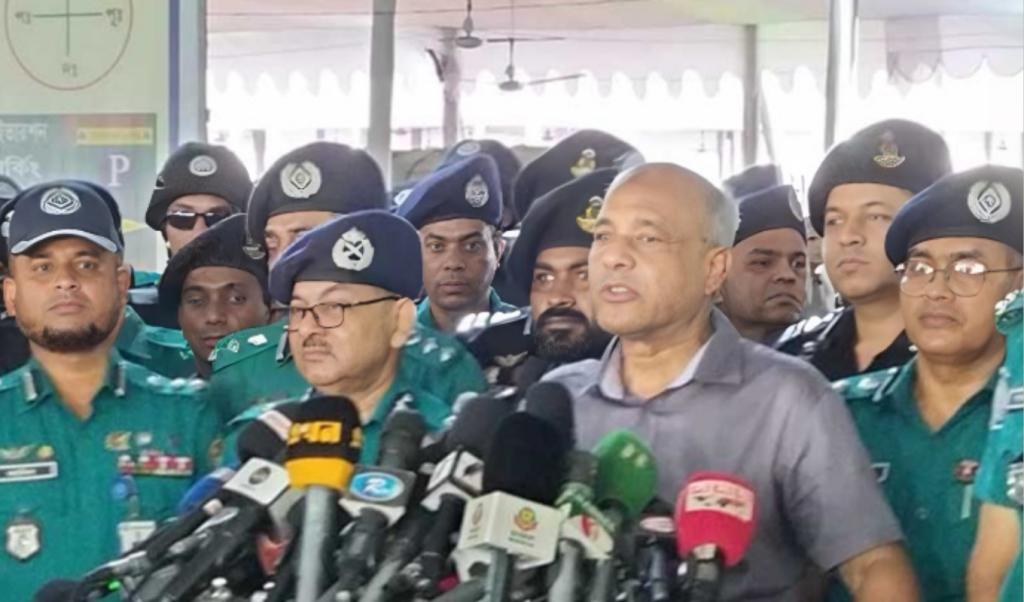 ঈদে নিরাপত্তা নিয়ে শতভাগ কনফিডেন্ট স্বরাষ্ট্র উপদেষ্টা 1749201757 ঈদে নিরাপত্তা নিয়ে শতভাগ কনফিডেন্ট: স্বরাষ্ট্র উপদেষ্টা