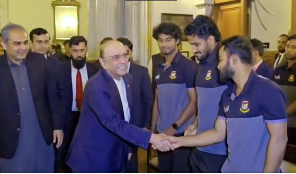 একাত্তরের ব্যথা এখনও ভুলতে পারেননি পাকিস্তানের প্রেসিডেন্ট 1748774099 একাত্তরের ব্যথা এখনও ভুলতে পারেননি পাকিস্তানের প্রেসিডেন্ট