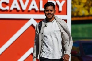 কার জায়গায় খেলবেন শমিত সোম?