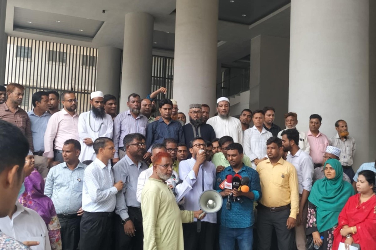 কালও বিক্ষোভ করবেন সচিবালয়ের কর্মচারীরা, নতুন দাবি যুক্তের হুঁশিয়ারি