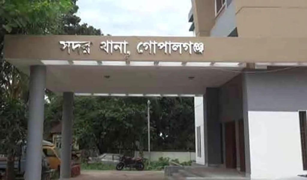 গোপালগঞ্জ 1751261312 কবিরাজের ভ্যান চোর শনাক্তের জেরে দুই পক্ষের সংঘর্ষ, আহত অর্ধশাতাধিক