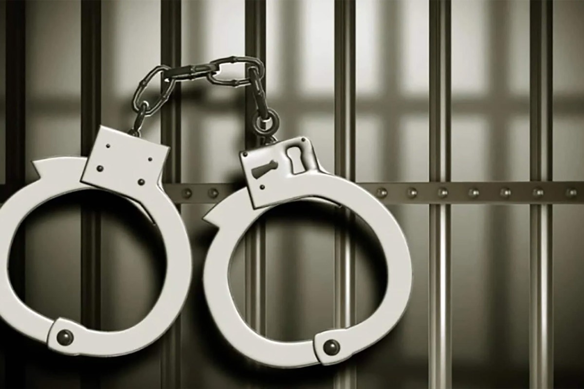 সারা দেশে ২৪ ঘণ্টায় গ্রেপ্তার ১৫৫৬