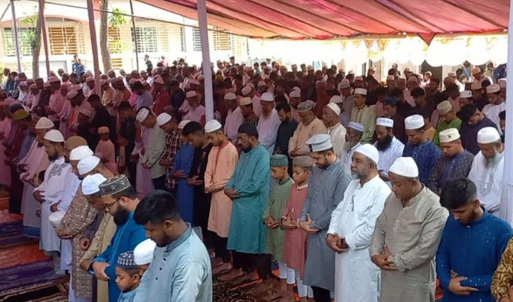 চাদপুৃরে ইদ 1749172266 চাঁদপুরে অর্ধশত গ্রামে পবিত্র ঈদুল আজহা আজ