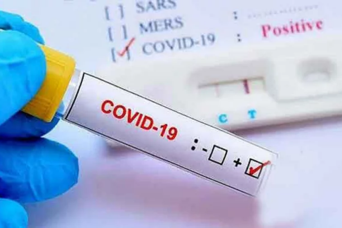 চোখ রাঙাচ্ছে করোনা : যাদের ফের টিকা নেওয়ার পরামর্শ