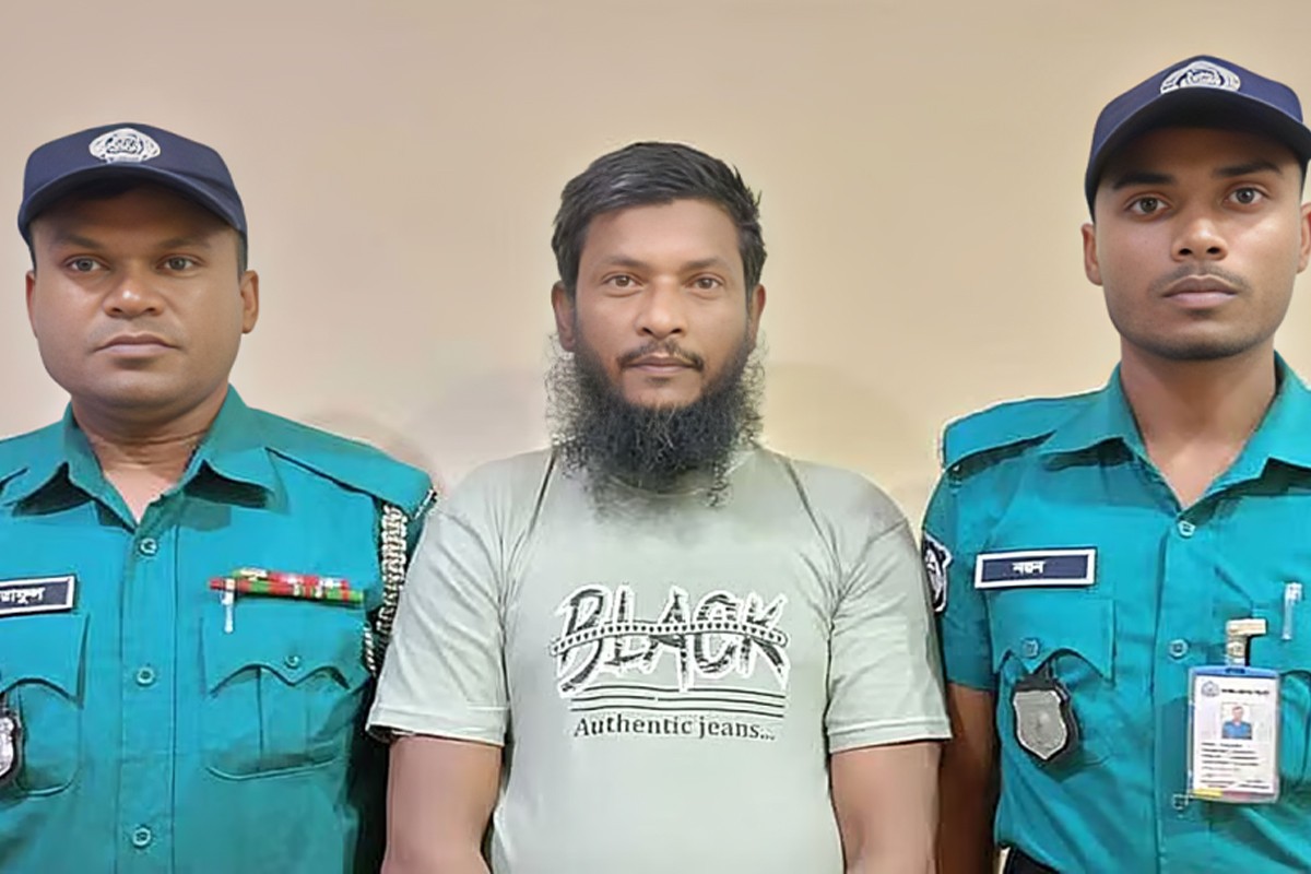 মেয়ের জামাইকে খুনের পর রক্তমাখা ছুরি ধুয়ে ড্রয়ারে রেখে দেন খোরশেদ