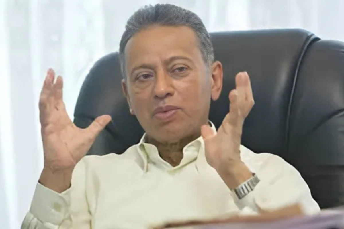ড. ইউনূস-তারেক বৈঠকে যোগ দিতে লন্ডন গেলেন বিএনপি নেতা আমির খসরু