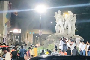 ঢাবির রাজু ভাস্কর্যের সামনে ককটেল বিস্ফোরণ