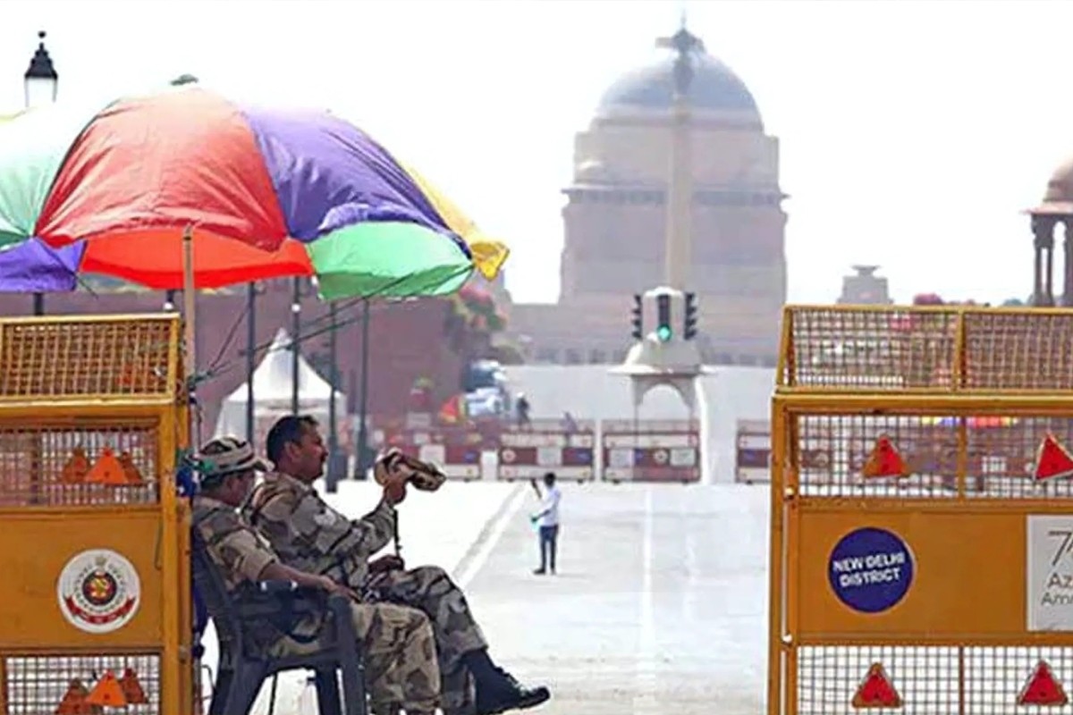 তীব্র তাপপ্রবাহে দিল্লিতে রেড অ্যালার্ট জারি