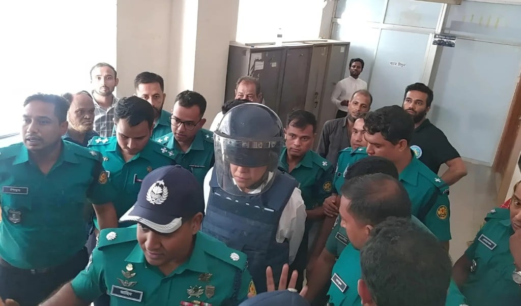 তিন দিনের রিমান্ডে সাবেক সিইসি হাবিবুল 1750926274 তিন দিনের রিমান্ডে সাবেক সিইসি হাবিবুল