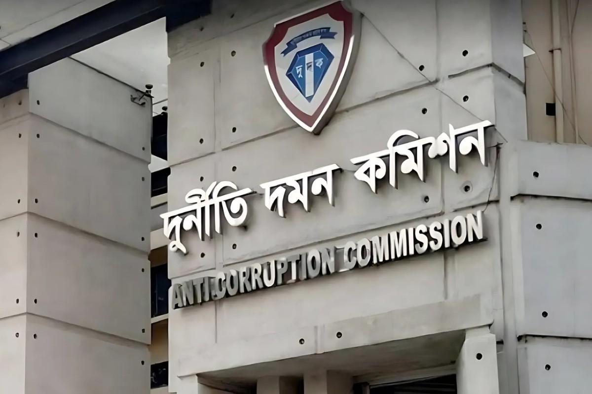 দুদকের ৪ কর্মকর্তাকে পরিচালক পদে পদোন্নতি