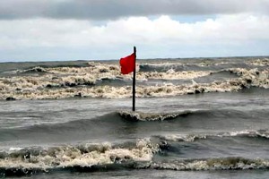 দেশের সব সমুদ্রবন্দরে ৩ নম্বর সতর্কসংকেত
