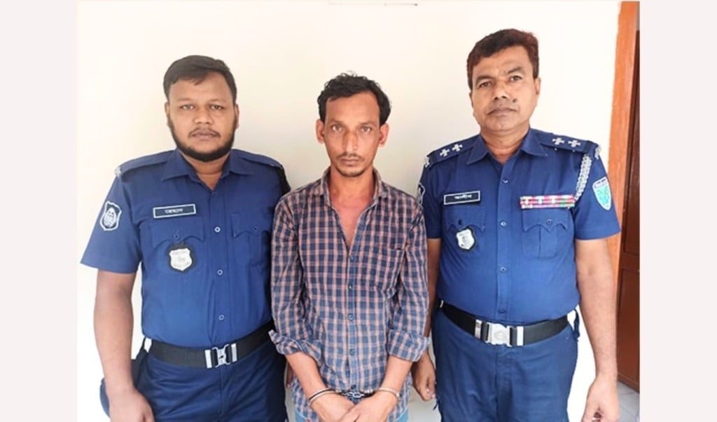 ধর্ষণে ব্যর্থ হয়ে শ্বাসরোধে স্কুলছাত্রীকে হত্যা প্রতিবেশী গ্রেপ্তার 1750076871 ধর্ষণে ব্যর্থ হয়ে শ্বাসরোধে স্কুলছাত্রীকে হত্যা, প্রতিবেশী গ্রেপ্তার