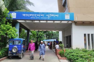 নারায়ণগঞ্জে অটোস্ট্যান্ড দখল নিয়ে বিএনপির দু’গ্রুপের সংঘর্ষ, নিহত ২