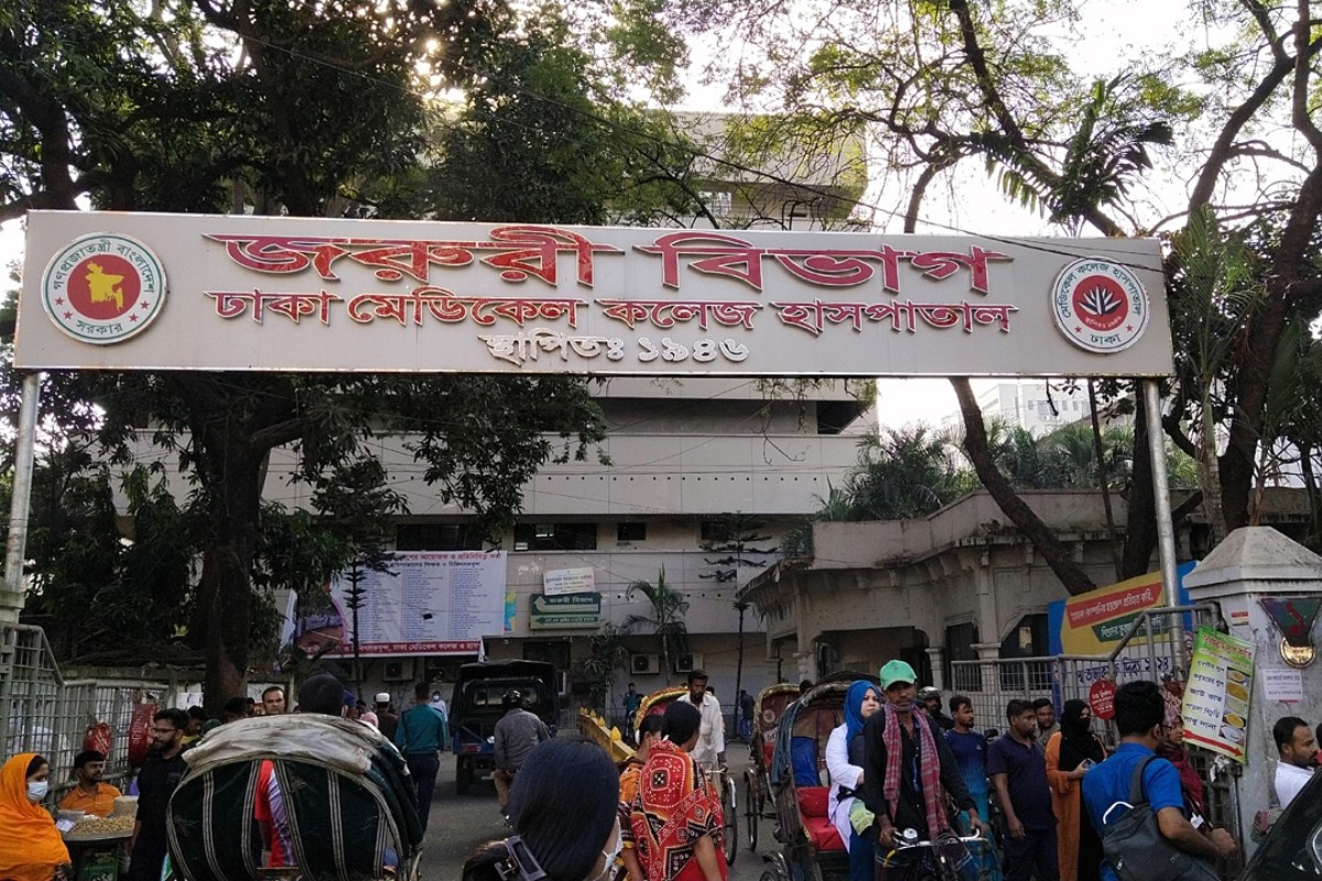 নিউমার্কেটে হোস্টেল থেকে নারী ব্যাংক কর্মকর্তার ঝুলন্ত মরদেহ উদ্ধার