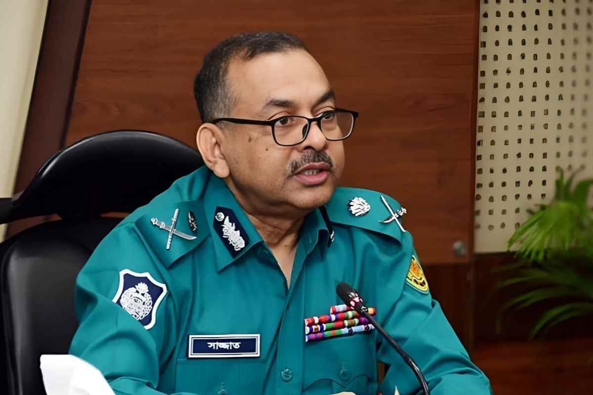 নির্ধারিত হাসিলের বাইরে অতিরিক্ত অর্থ আদায় নয়: ডিএমপি কমিশনার