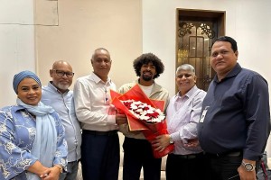 প্রীতি ম্যাচ খেলতে ঢাকায় ফিরেছেন হামজা চৌধুরী