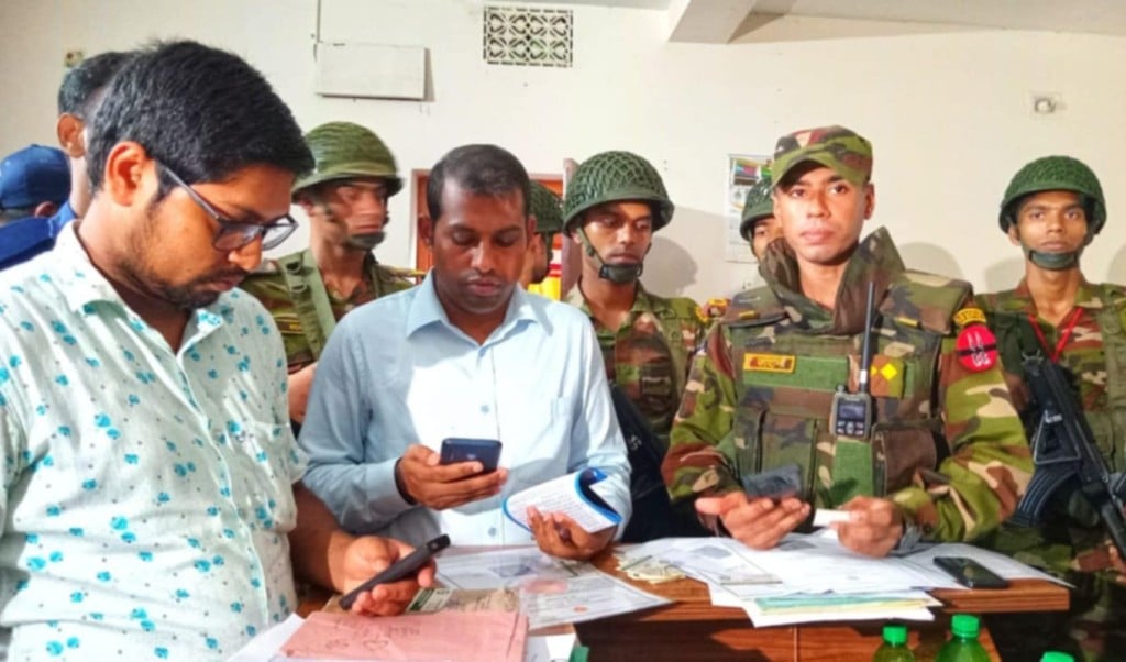 বগুড়ায় ক্লিনিকের ফ্রিজে মিললো কোরবানির মাংস মেয়াদোত্তীর্ণ ওষুধ 1750860804 বগুড়ায় ক্লিনিকের ফ্রিজে মিললো কোরবানির মাংস, মেয়াদোত্তীর্ণ ওষুধ