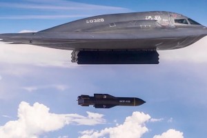 বিশ্বের সবচেয়ে শক্তিশালী বাংকার ধ্বংসকারী বোমা ‘এমওপি’