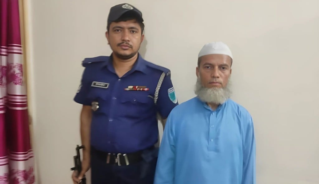 বাবাকে তাবলিগ জামাতে পাঠিয়ে অপহরণের নাটক দুই মেয়ের 1751123348 বাবাকে তাবলিগ জামাতে পাঠিয়ে অপহরণের নাটক দুই মেয়ের