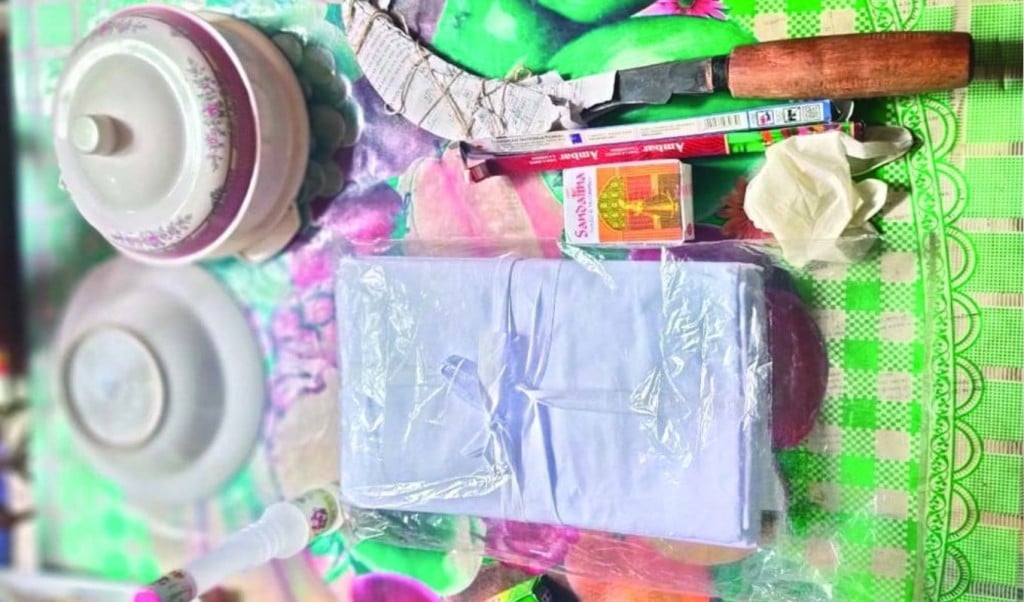 বিএনপি ও যুবদল নেতার বাড়িতে কাফনের কাপড় দা চিরকুট পাঠিয়ে হুমকি 1749169362 বিএনপি ও যুবদল নেতার বাড়িতে কাফনের কাপড়, দা, চিরকুট পাঠিয়ে হুমকি