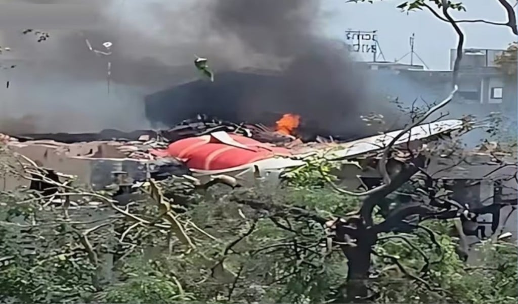 বিধ্বস্তের আগে সাহায্য চেয়ে পাইলটের বার্তা এরপর সব নিস্তব্ধ 1749724533 বিধ্বস্তের আগে সাহায্য চেয়ে পাইলটের বার্তা, এরপর সব নিস্তব্ধ