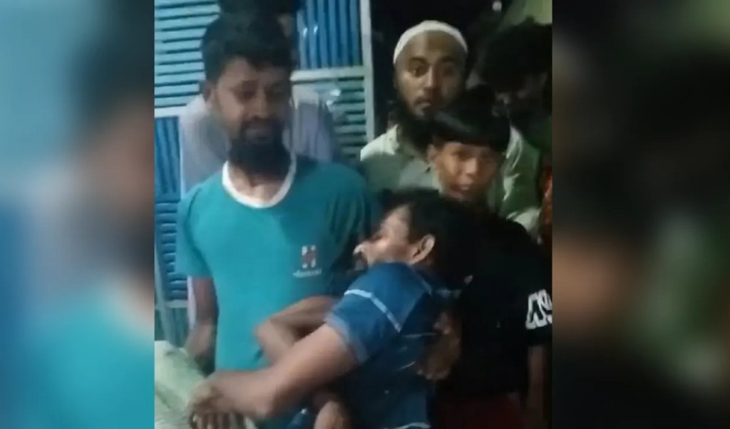 মিরপুরে ভাড়াটিয়াদের মারধর করলেন বাড়িওয়ালা 1751209266 মিরপুরে ভাড়াটিয়াদের মারধর করলেন বাড়িওয়ালা