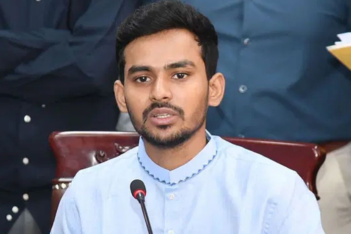 মিসাইল রাখলেও আমি-আপনি নিরাপদ নই: উপদেষ্টা আসিফ