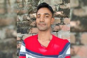 মোবাইল ফোন চুরির অভিযোগে যুবককে কুপিয়ে ‘হত্যা’, আটক ৩