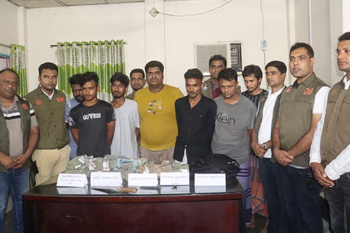 যশোরে নগদের টাকা ছিনতাইয়ের ঘটনায় গ্রেপ্তার ৭, টাকা উদ্ধার