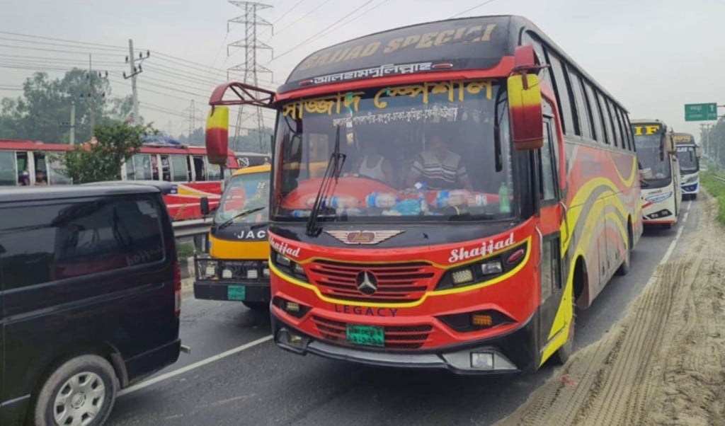 যানজট 1749178474 ঢাকা-টাঙ্গাইল মহাসড়কে ২৫ কিলোমিটার এলাকায় যানবাহনের ধীরগতি