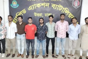 রাজধানীতে ‘মব’ সৃষ্টি করে আবাসিক হোটেল দখলের চেষ্টায় আটক ৯