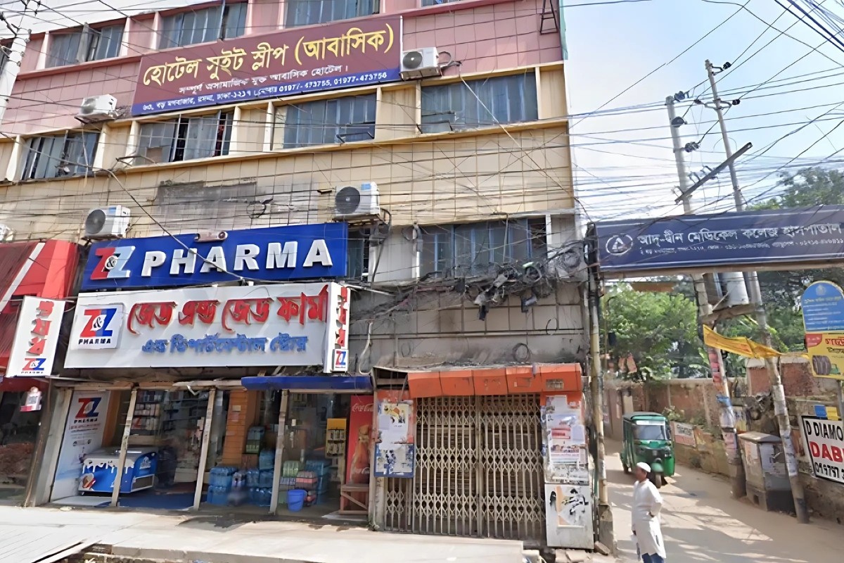 রাজধানীর আবাসিক হোটেলে স্বামী-স্ত্রী ও সন্তানের রহস্যজনক মৃত্যু