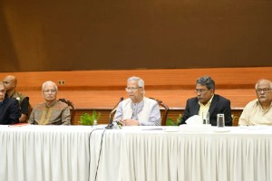 দ্বিতীয় দফায় রাজনৈতিক দলগুলোর সঙ্গে প্রধান উপদেষ্টার বৈঠক শুরু